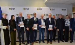 Opactwo Cysterskie w Henrykowie wśród pomników historii? Dziś podpisano wniosek