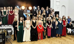 Studniówka Zespołu Szkół Ponadpodstawowych w Ziębicach [foto]
