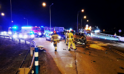 Zderzenie dwóch osobówek na skrzyżowaniu ul. Wrocławskiej z krajową ósemką