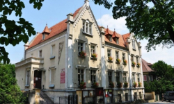 Nowe dachy na budynkach starostwa i urzędu pracy