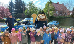 Przedszkolaki odwiedziły ząbkowickich policjantów