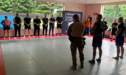 Funkcjonariusze z wrocławskiego pododdziału kontrterrostycznego szkolili ząbkowickich policjantów