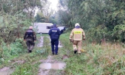 Policjanci i strażacy przeprowadzili akcję informacyjną na akwenach