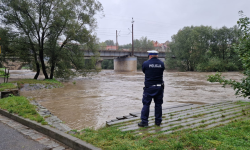 Zagrożenie powodziowe w regionie – Kluczowe informacje i zasady bezpieczeństwa