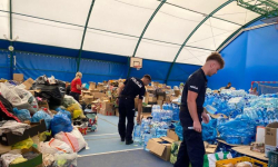 Nowi policjanci ruszyli na pomoc powodzianom 