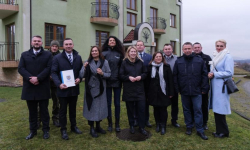 24 mieszkania dla powodzian. Gmina podpisała umowę na zakup dwóch bloków mieszkalnych