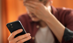 Myślał, że pomaga znajomej, padł ofiarą oszusta i stracił pieniądze