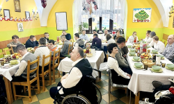 Świąteczne Spotkanie Warsztatów Terapii Zajęciowej w Henrykowie