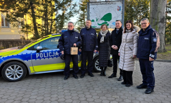 Policjanci z Kamieńca Ząbkowickiego mają nowy radiowóz
