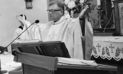Zmarł ks. Marek Mekwiński, proboszcz parafii pw. Trójcy Świętej w Bożnowicach