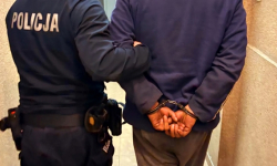 Jeden wsiadł za kółko pijany, drugi bez uprawnień