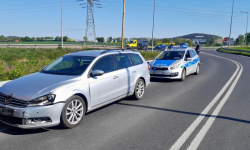 Kolizja fiata i volkswagena na krajowej ósemce [foto] [aktualizacja]