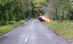 Dachowanie samochodu osobowego w Stolcu [foto]