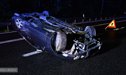 Dachowanie mercedesa na krajowej ósemce w Dębowinie [foto]