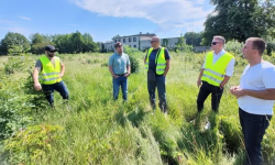 Plac budowy przekazany – rusza inwestycja mieszkaniowa w Złotym Stoku