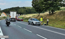 Zderzenie trzech aut na krajowej ósemce między Bardem a Kłodzkiem [foto]