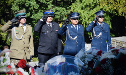 „Ludzkość musi położyć kres wojnie [...]”  Powiatowa Uroczystość Kombatancka w Ziębicach [foto]