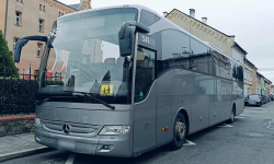 Niesprawny autokar miał zawieźć dzieci na wycieczkę