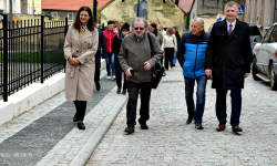 Po rocznej przebudowie Plac Kościelny ponownie otwarty
