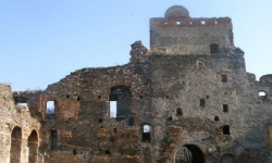 Ząbkowicki Zamek popada w ruinę