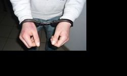 Pijany, bez prawa jazdy, przekupował policjantów