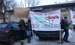 Mieszkańcy protestowali, a radni zamykali