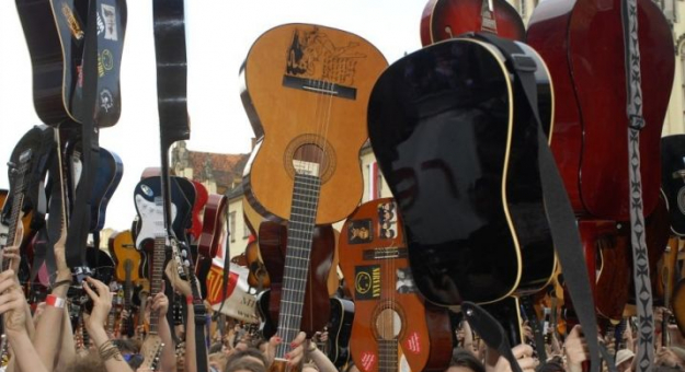 Gitarowy rekord Guinessa 2012