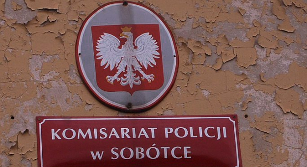 Obecnie funkcjonariusze czekają na zgodę rodziny na opublikowanie zdjęcia mężczyzny