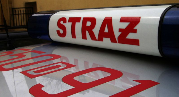 Do godziny 7 rano w całym kraju strażacy mieli ponad tysiąc interwencji. Służby naprawiają uszkodzone dachy i powalone drzewa