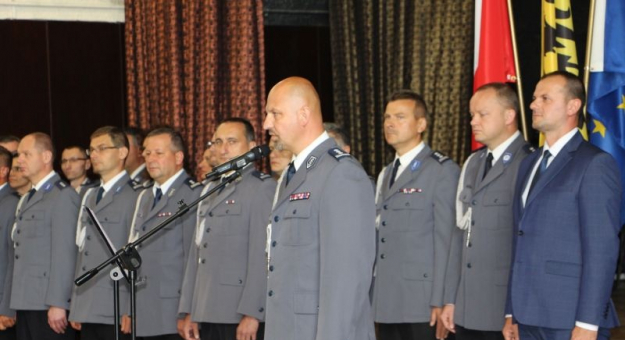 49 nowych policjantów złożyło ślubowanie